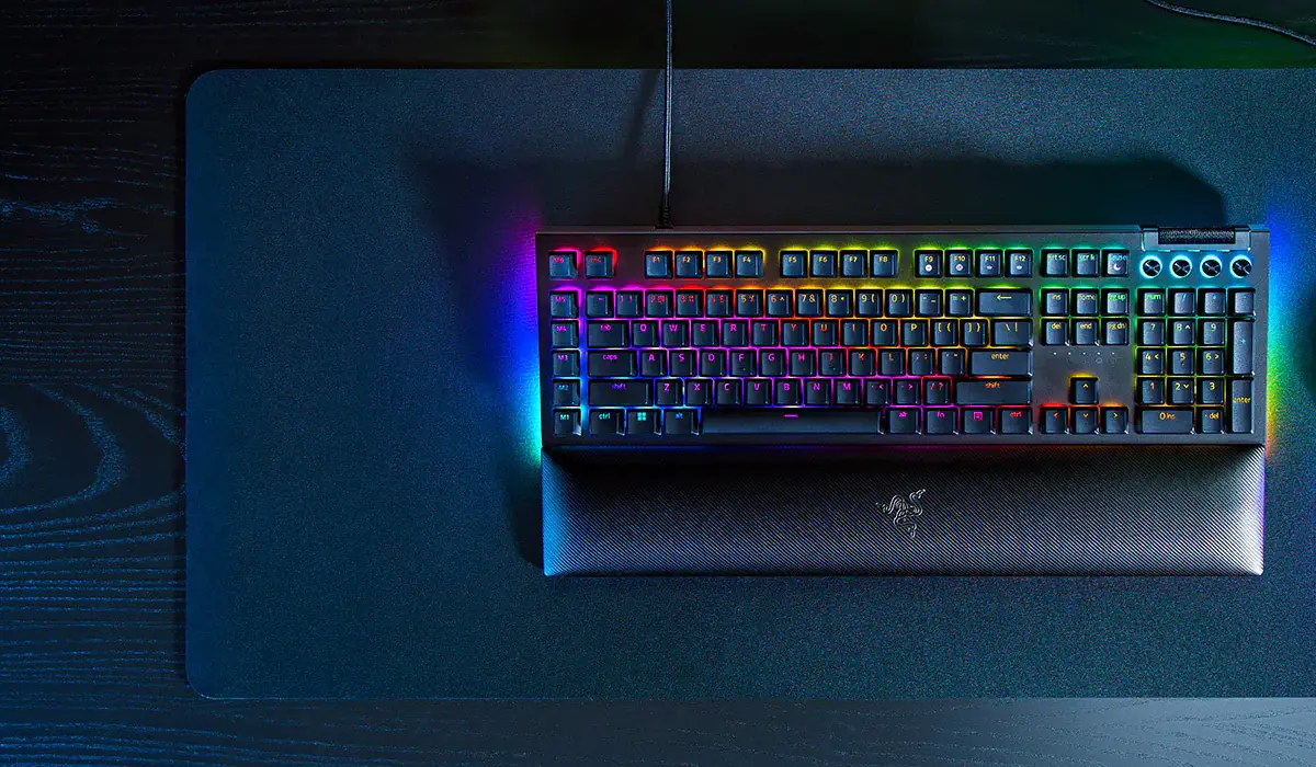 מקלדת גיימינג Razer BlackWidow V4