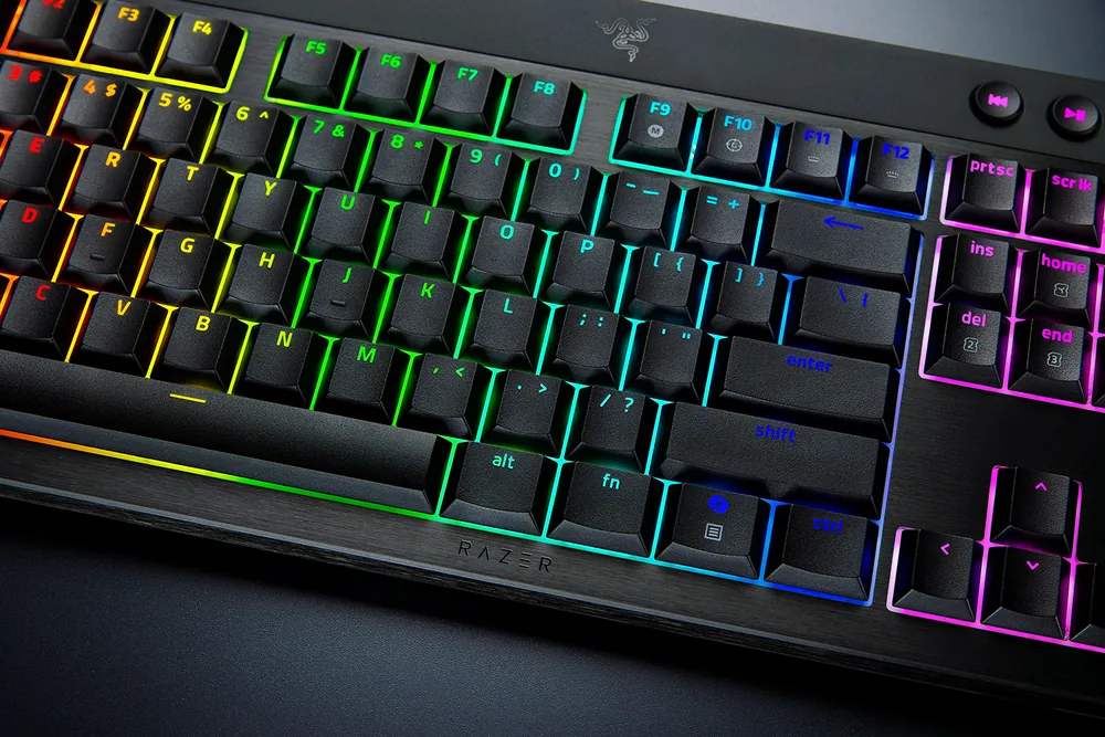מקלדת Razer BlackWidow V4 Low Profile